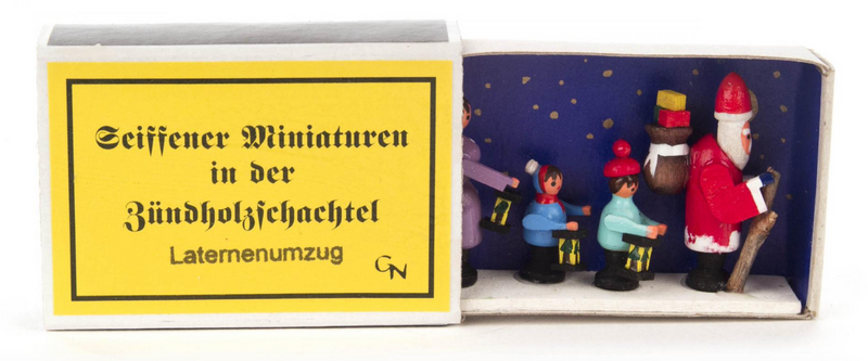 028/182 - Matchbox Scene: Santa & Children with Lanterns